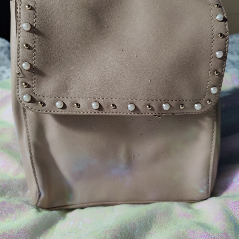 Backpack purse with embellishments - Picture 4 of 6